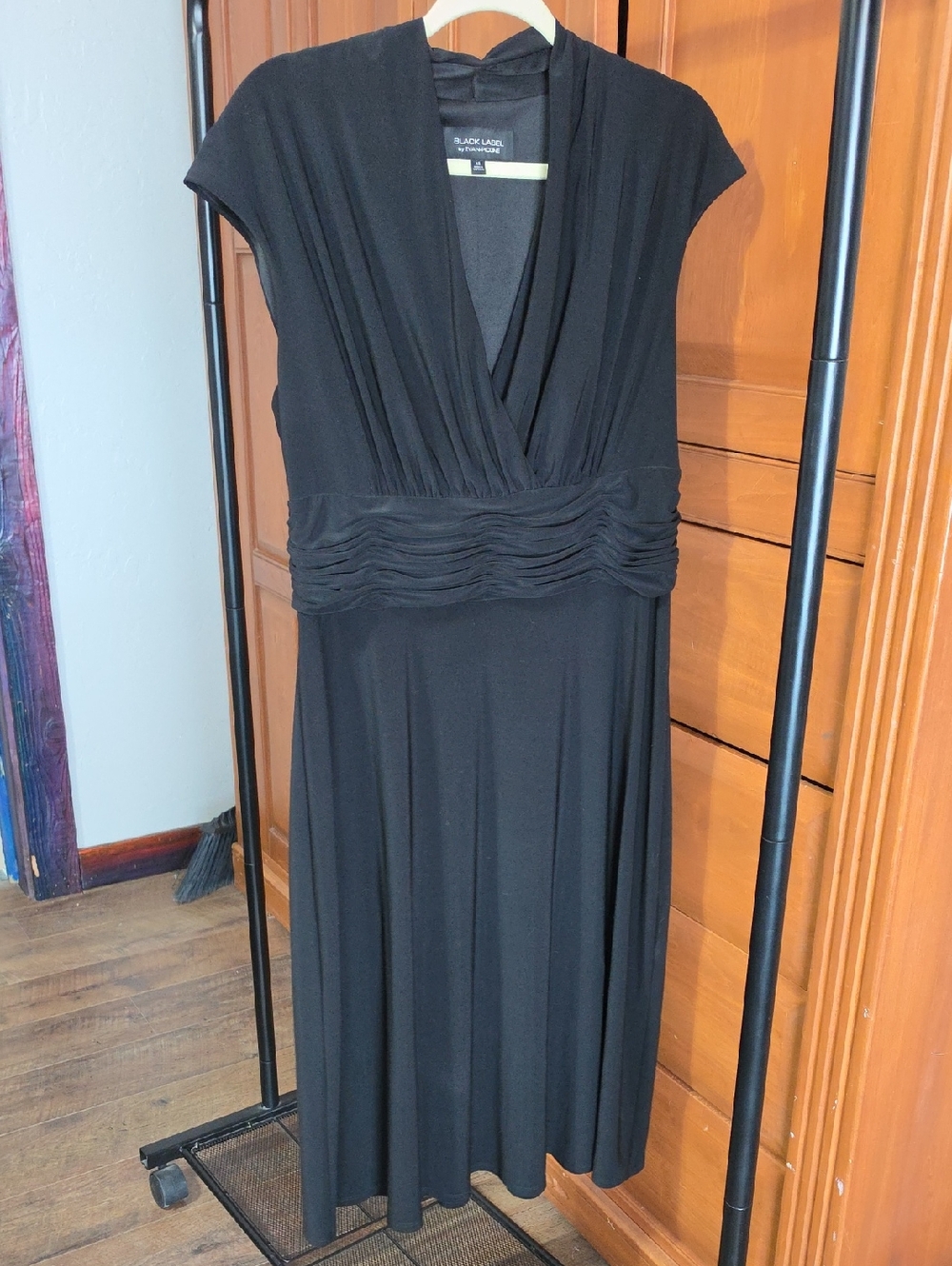 Evan Picone Black Label Black V-Neck Ruched-Waist Midi Dress